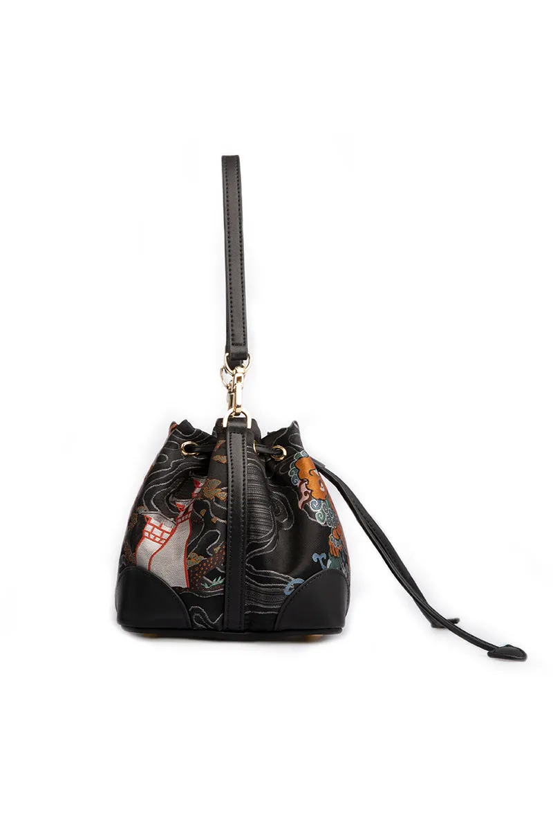 Aiviin | Dark Lion Bucket Bag