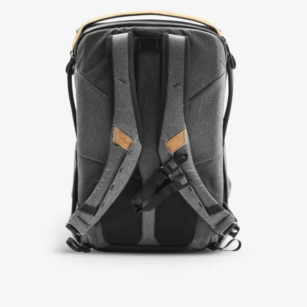 Everyday backpack 30L Peak Design, charcoal color