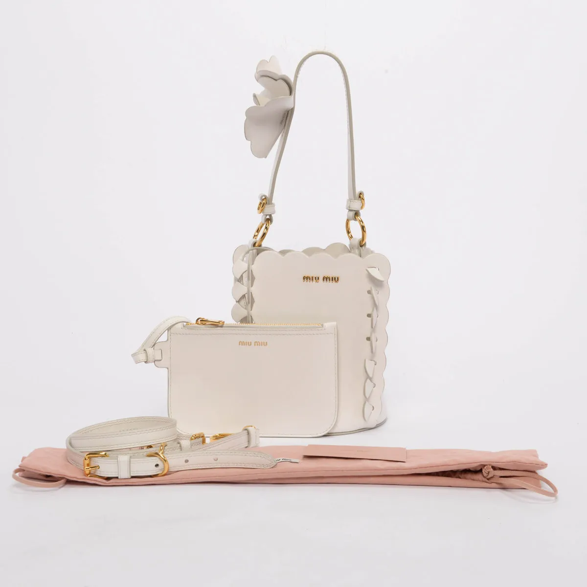 Miu Miu White Calfskin Flower Scalloped Bucket Bag