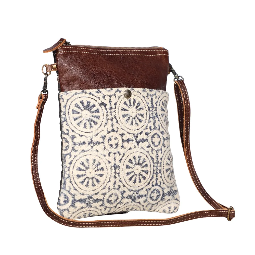 Ruggy Small & Crossbody Bag